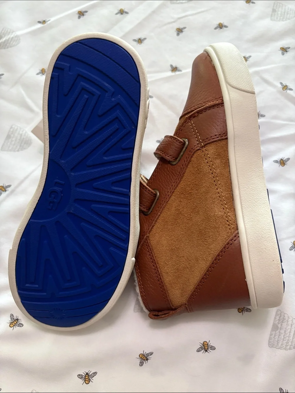 UGG boys Rennon ii high top sneakers toddler size 12